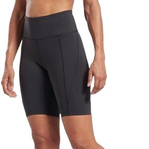 Reebok Lux High-Rise Bike Shorts 9" - Small